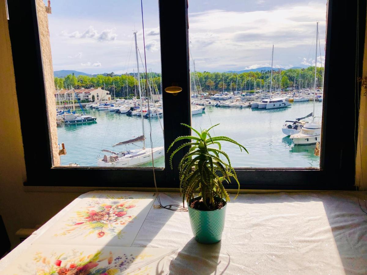 Petit Cocon Magnifique Vue Sur Marina Dans Le Golfe De Saint Tropez Apartment Cogolin Exterior photo